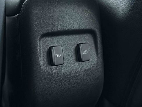 Used 2023 Nissan Kicks SR w/ SR Premium Package FWD image 36