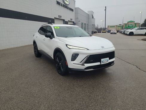 Used 2024 Buick Envision Sport Touring image 7