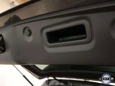 Used 2019 Nissan Pathfinder SV image 8