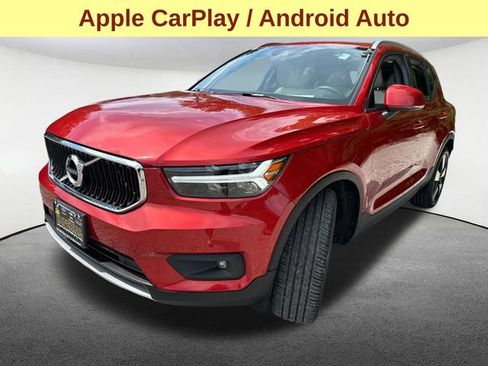 Used 2021 Volvo XC40 T5 Momentum w/ Premium Package AWD/4WD image 5