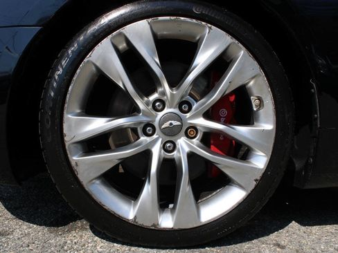 Used 2013 Hyundai Genesis 3.8 image 20