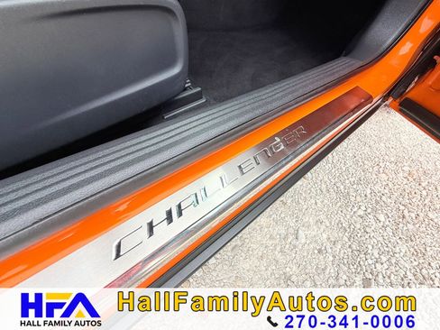 Used 2014 Dodge Challenger R/T image 29