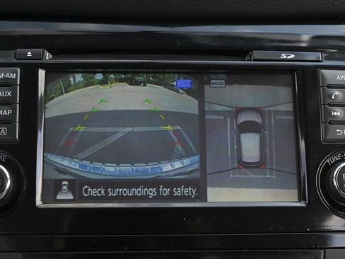 Used 2018 Nissan Rogue Sport SL image 28