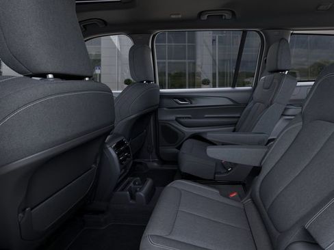 New 2025 Jeep Grand Cherokee L Laredo image 23