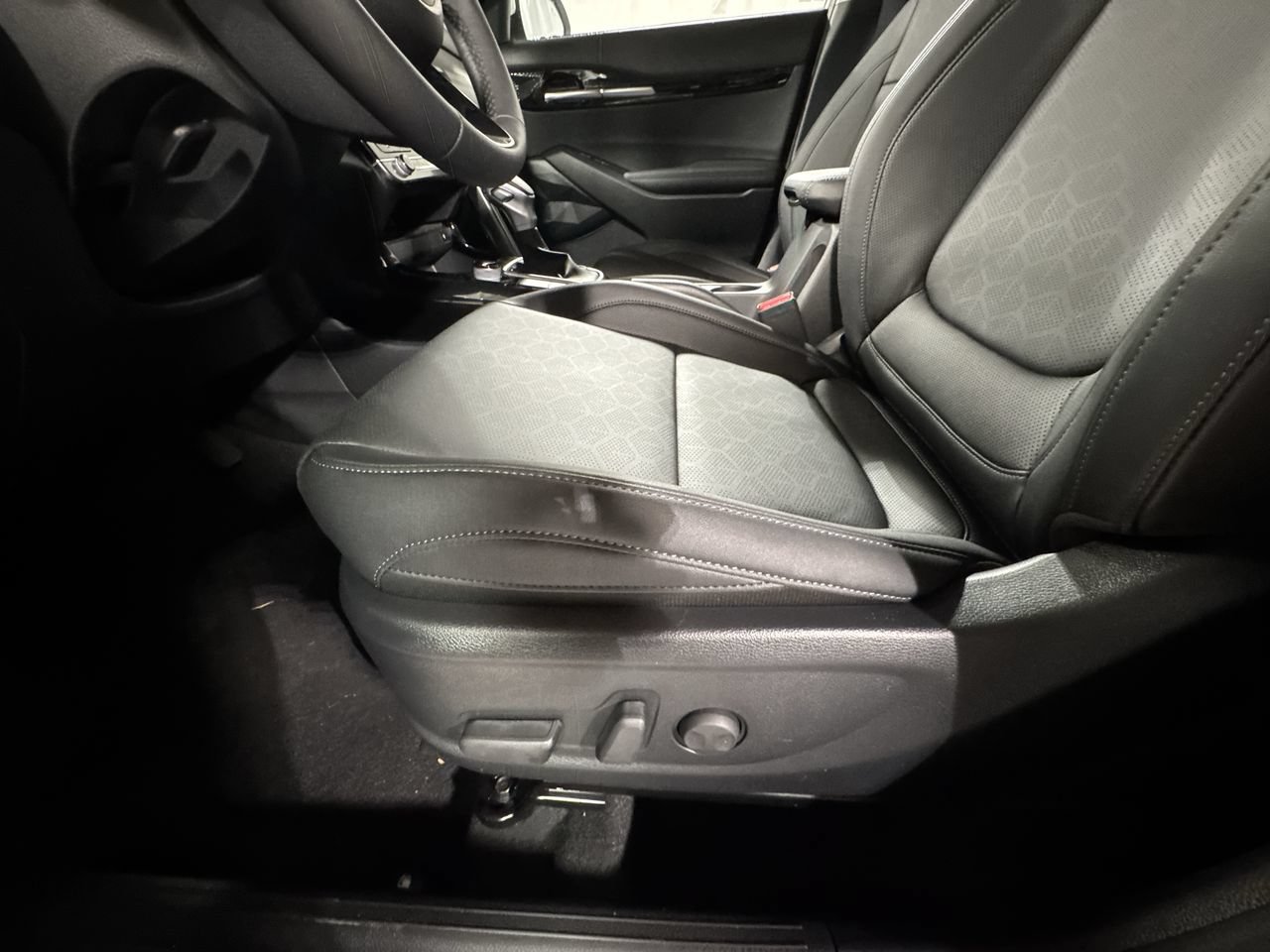 Certified 2026 Kia Seltos EX w/ EX Sunroof Package AWD/4WD image 5