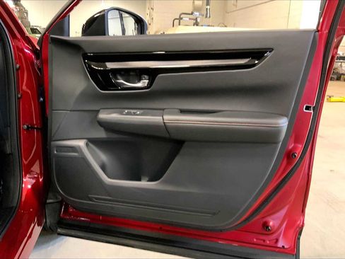 Used 2025 Honda CR-V Sport Touring image 42