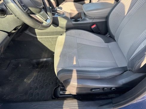 Used 2020 Subaru Outback Premium image 16