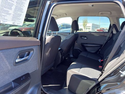 Certified 2023 Nissan Rogue SV AWD/4WD image 29