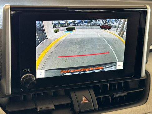 Used 2025 Toyota RAV4 XLE w/ Convenience Package image 19