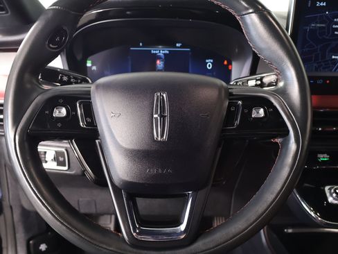 Used 2023 Lincoln Corsair Reserve w/ Jet Appearance Package AWD/4WD image 3