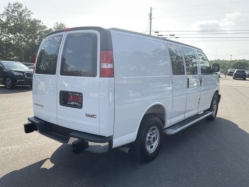 Used 2025 GMC Savana 2500 w/ Driver Convenience Package RWD image 5