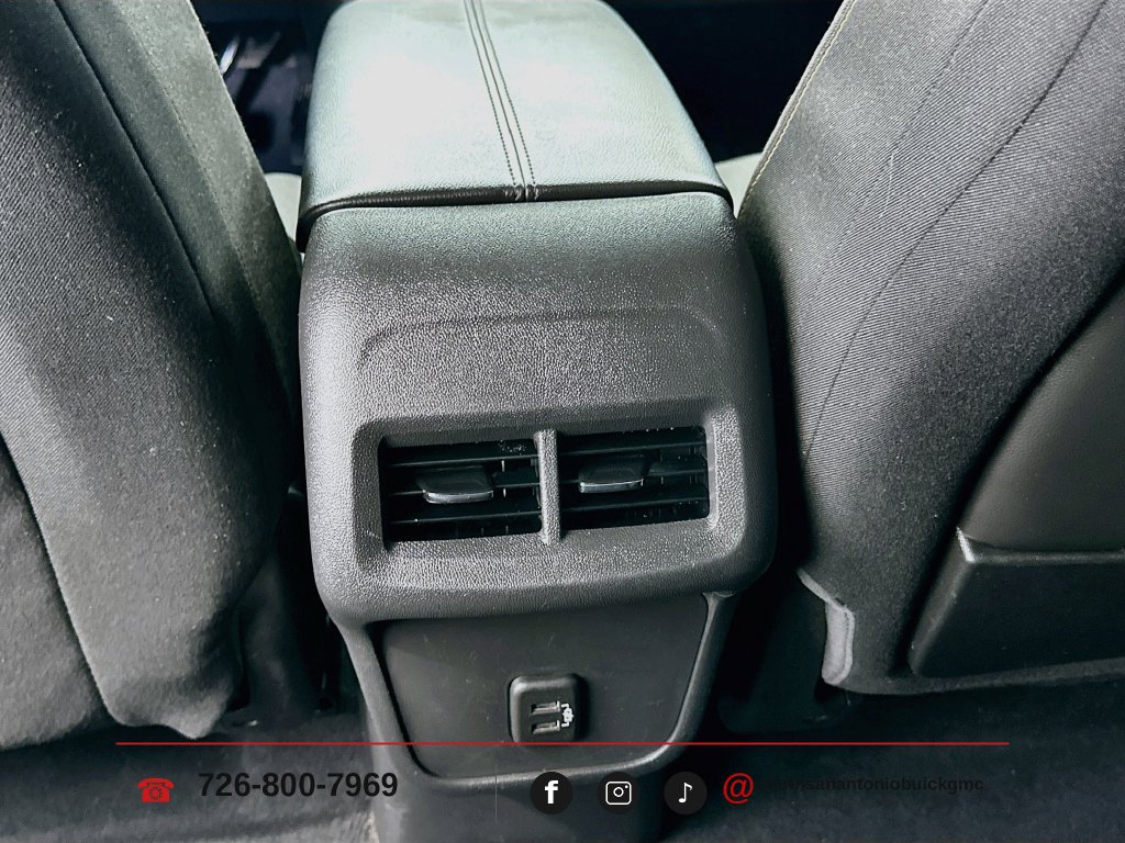 Used 2021 GMC Terrain SLE FWD image 25