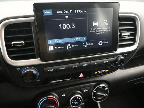 New 2026 Hyundai Venue SE image 13