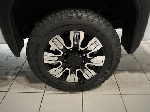 New 2026 GMC Sierra 2500 Denali w/ Denali Reserve Package image 10