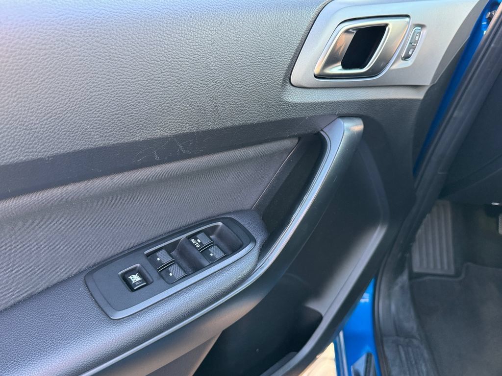 Used 2022 Ford Ranger XLT w/ Equipment Group 301A Mid RWD image 21
