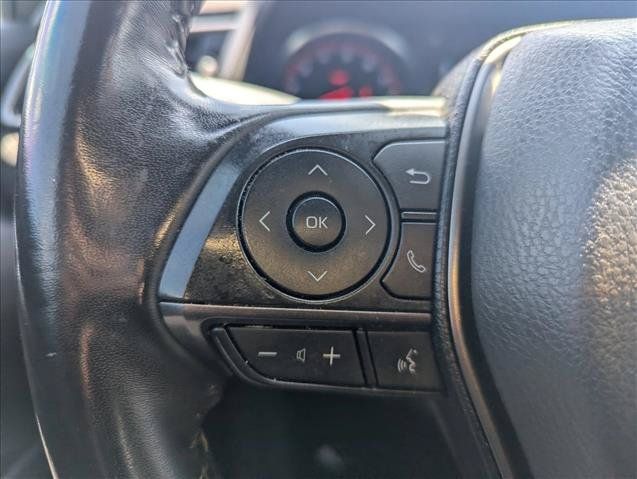 Used 2022 Toyota Camry XSE FWD image 13