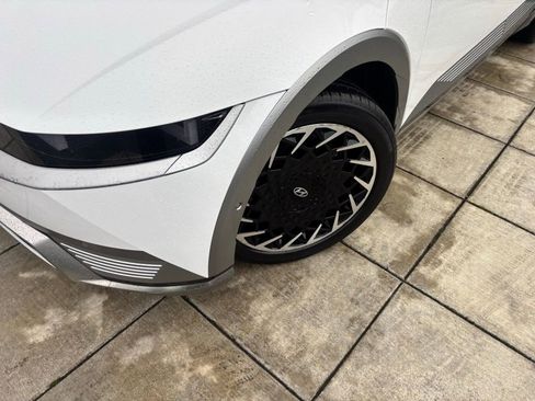 Certified 2023 Hyundai Ioniq 5 Limited w/ Cargo Package image 2