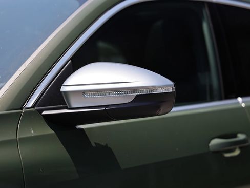New 2026 Audi SQ5 Prestige AWD/4WD image 11