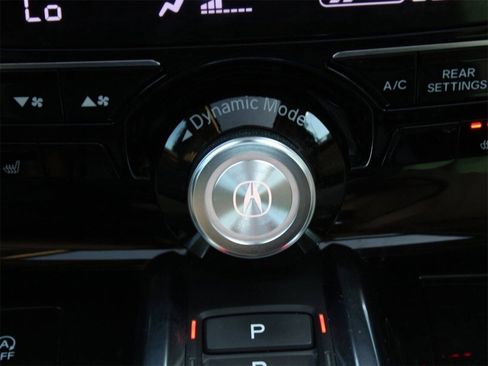 Used 2025 Acura MDX FWD image 26