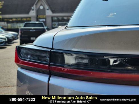 Used 2023 Lexus RZ 450e Premium image 9