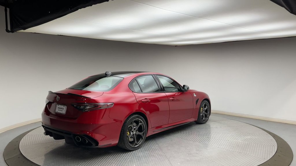 Used 2024 Alfa Romeo Giulia Quadrifoglio RWD image 2
