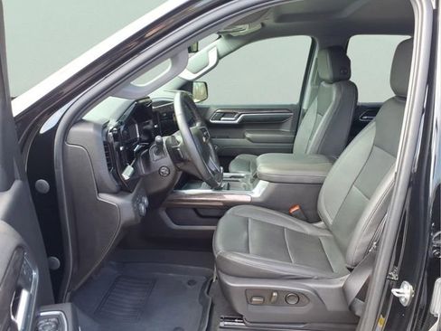 Used 2023 Chevrolet Silverado 1500 LTZ w/ Z71 Off-Road Package AWD/4WD image 22
