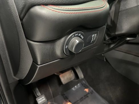 Used 2023 Dodge Durango R/T image 19