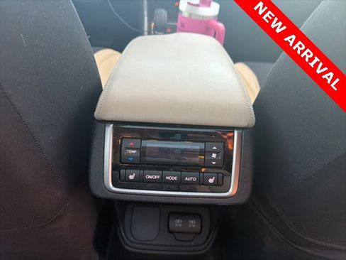 Used 2020 Subaru Ascent Limited w/ Technology Package image 16