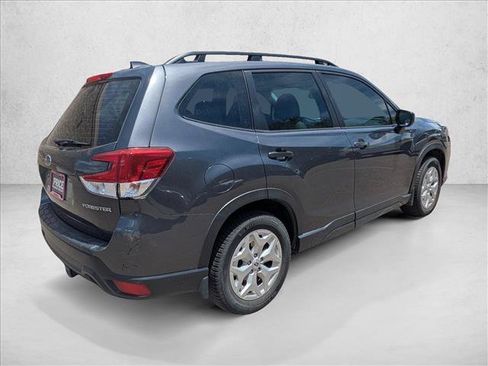 Used 2022 Subaru Forester AWD/4WD image 5