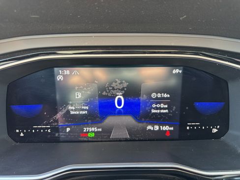 Used 2022 Volkswagen Jetta SE w/ Panoramic Sunroof Package image 17