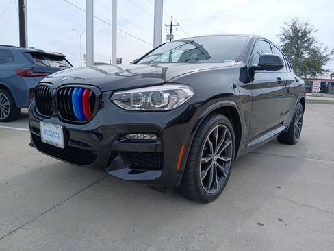 Used 2021 BMW X4 xDrive30i w/ M Sport Package image 3