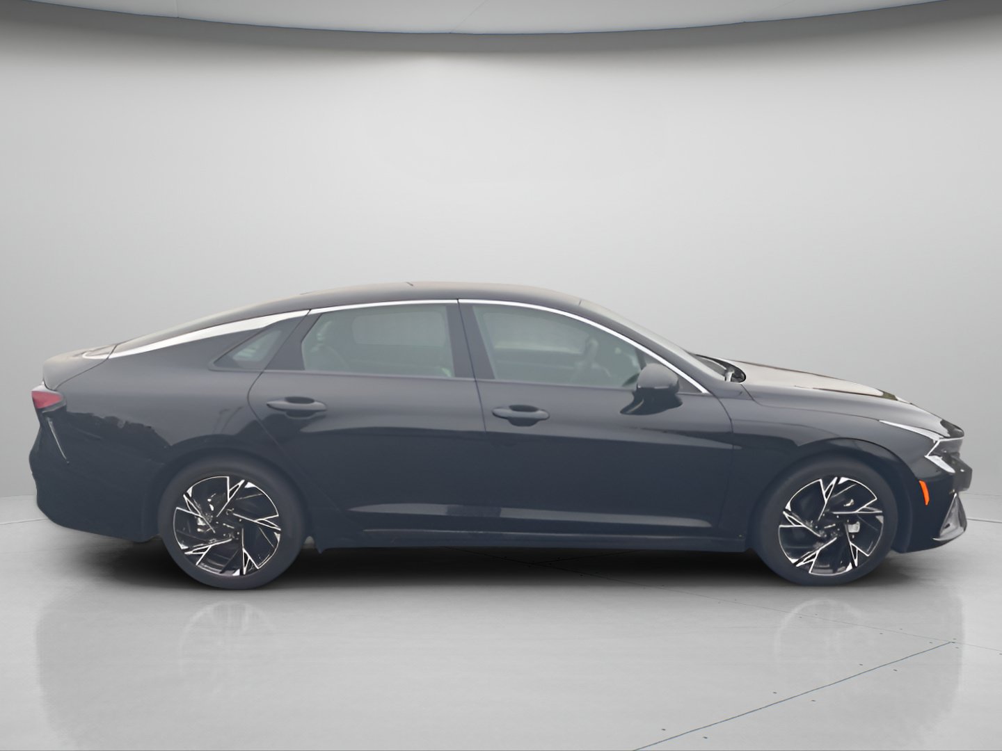 Used 2025 Kia K5 GT-Line AWD/4WD image 6