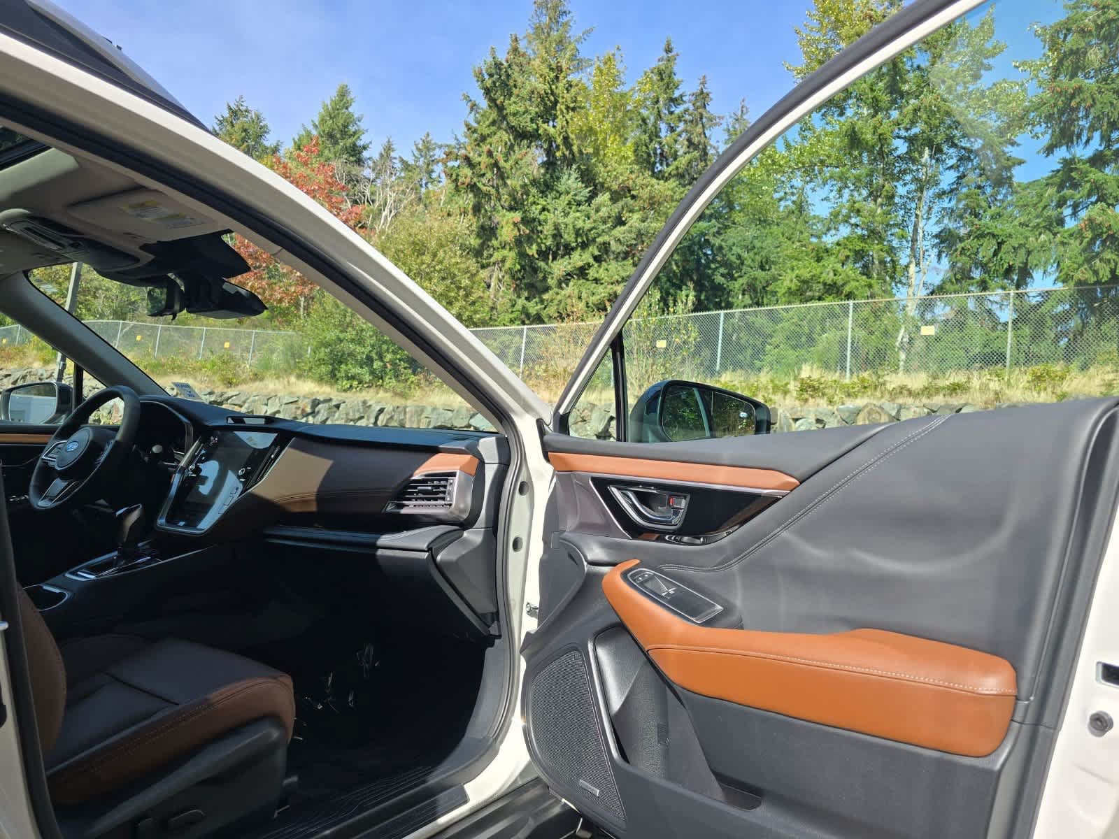 Certified 2025 Subaru Outback Touring AWD/4WD image 28