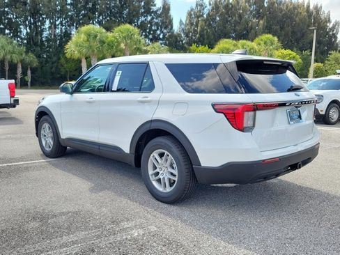 New 2026 Ford Explorer Active RWD image 7