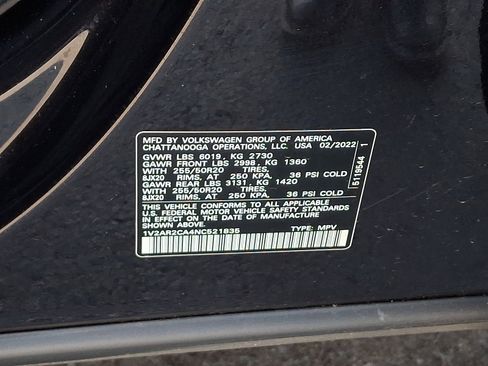 Certified 2022 Volkswagen Atlas SEL R-Line image 29