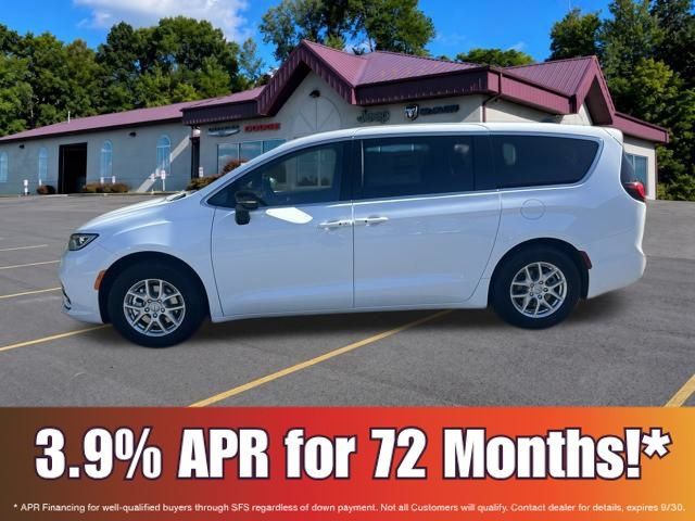 New 2026 Chrysler Pacifica Select FWD image 8
