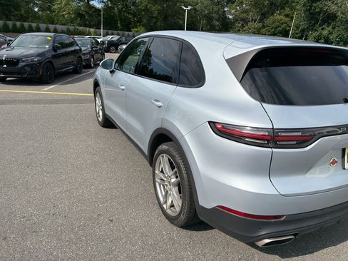 Used 2019 Porsche Cayenne AWD/4WD image 4