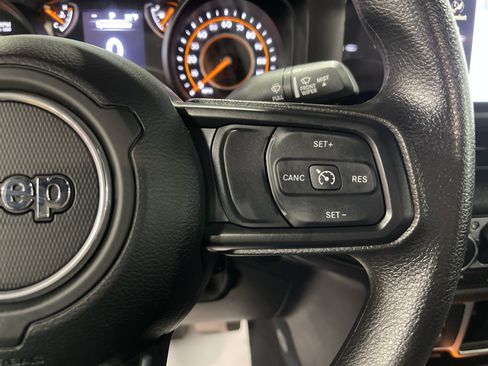 Used 2024 Jeep Wrangler Sport image 18