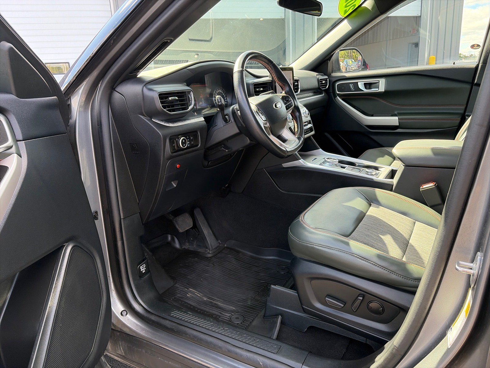 Used 2023 Ford Explorer Timberline AWD/4WD image 9