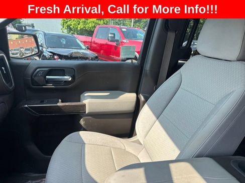 Used 2021 Chevrolet Silverado 1500 LT Trail Boss w/ LPO, Dark Essentials Package AWD/4WD image 9