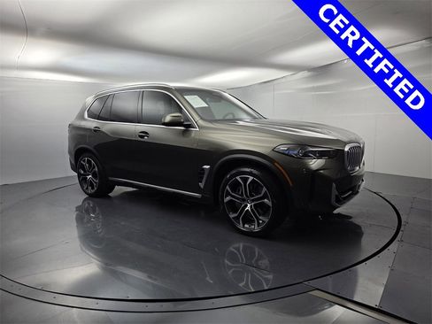 Certified 2026 BMW X5 xDrive50e image 2