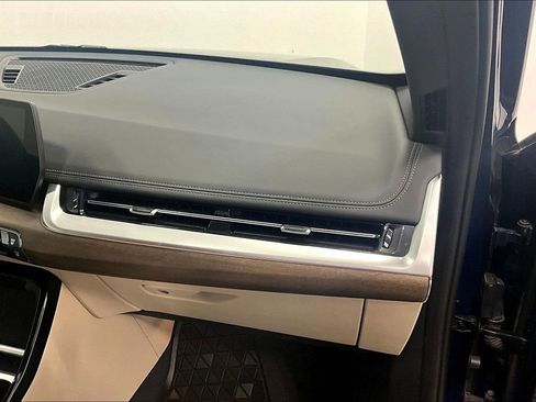 Certified 2025 BMW X1 xDrive28i w/ Technology Package image 16