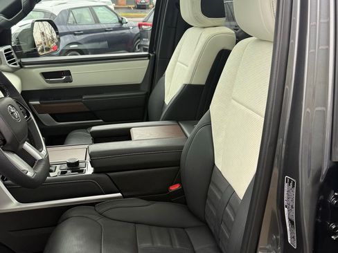 Used 2025 Toyota Sequoia Capstone image 44