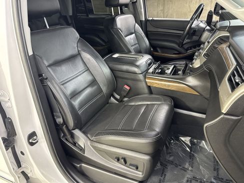 Used 2019 GMC Yukon Denali w/ Denali Ultimate Package AWD/4WD image 41
