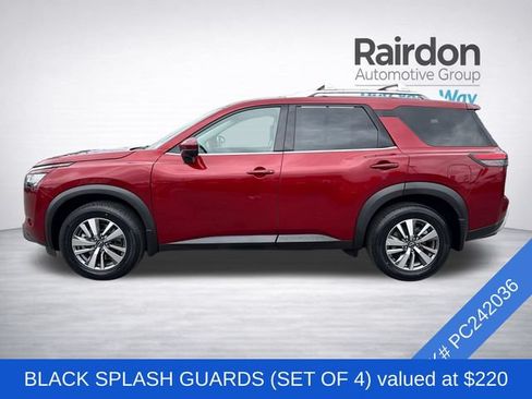 Used 2023 Nissan Pathfinder SL AWD/4WD image 4