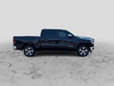 Used 2024 RAM 1500 Laramie AWD/4WD image 9