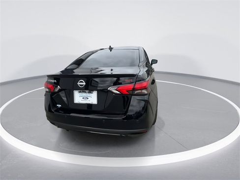 Used 2025 Nissan Versa SR w/ Trunk Package image 7