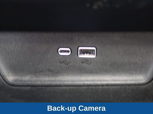Used 2025 Chevrolet Equinox RS FWD image 19