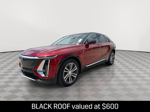 New 2025 Cadillac Lyriq Luxury AWD/4WD image 4