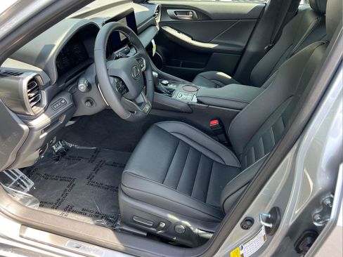 Used 2026 Lexus IS 350 F Sport w/ Technology Package RWD image 10